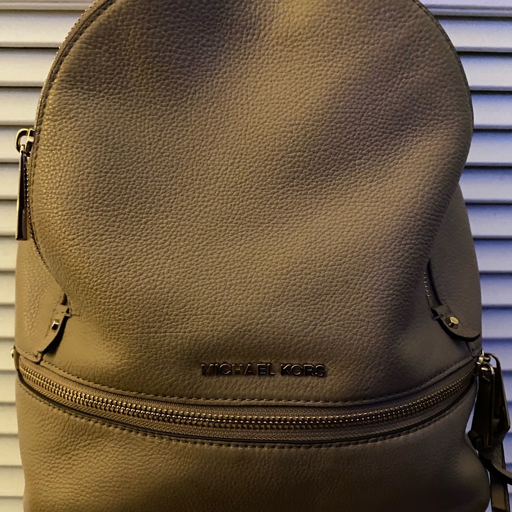 MK back 2 straps nice shape!